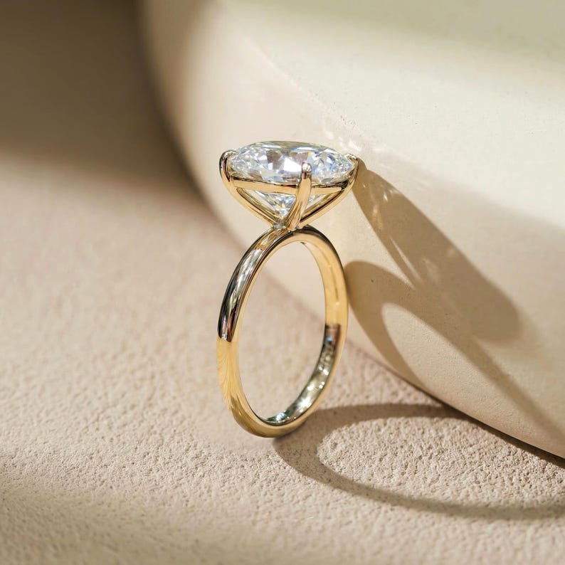 dht™⭐Oval Lab Grown Diamond Ring | Roman Column Vintage Band Design