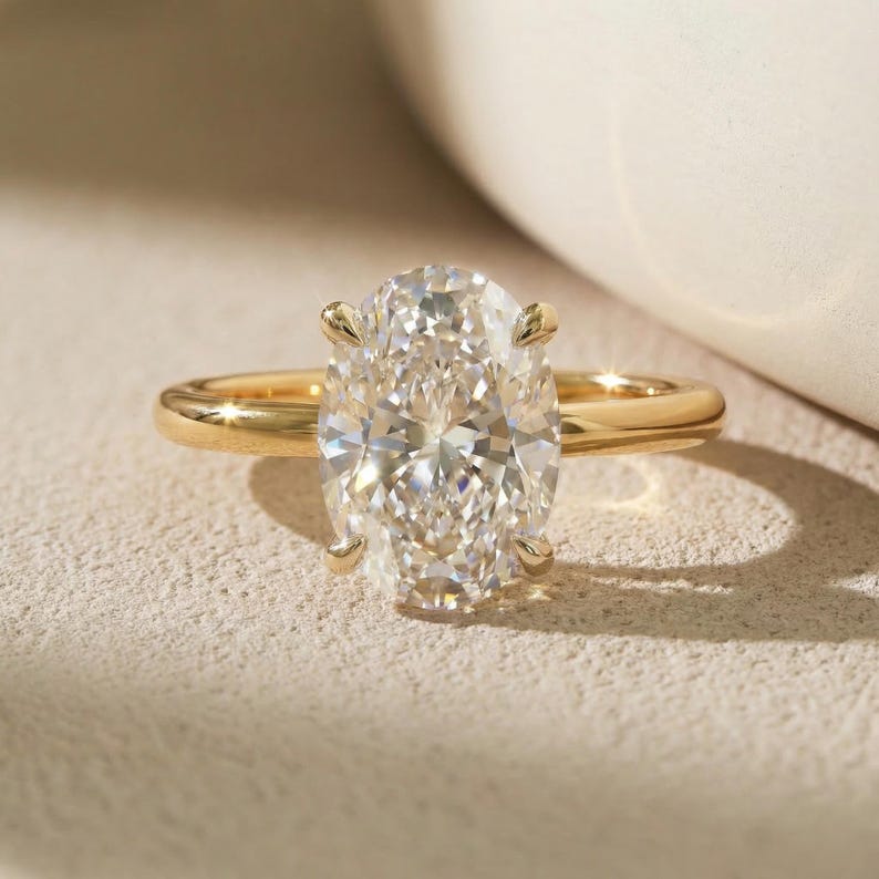 dht™⭐Oval Lab Grown Diamond Ring | Roman Column Vintage Band Design